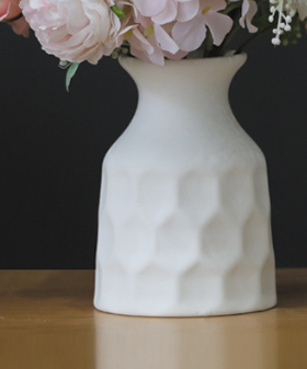 Ceramic vase Unique Grain Textured Ribbed Design White Vase for Flowers - Image 2