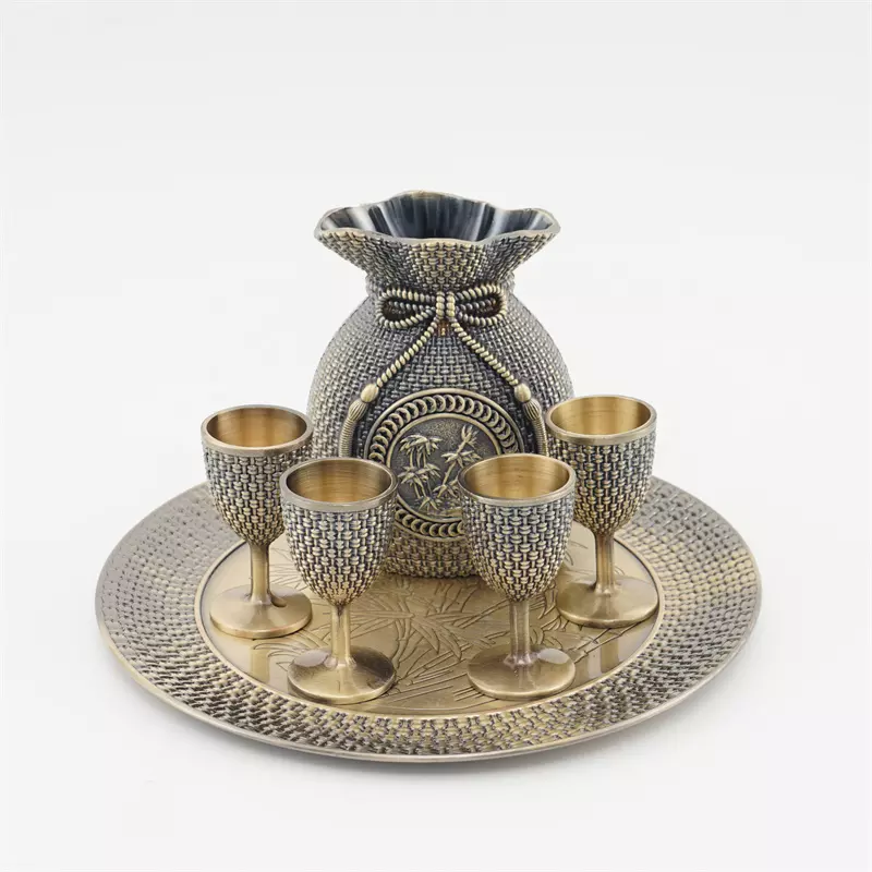European style metal goblet Six-piece high-end hip flask personalized blessing bag wine dispenser