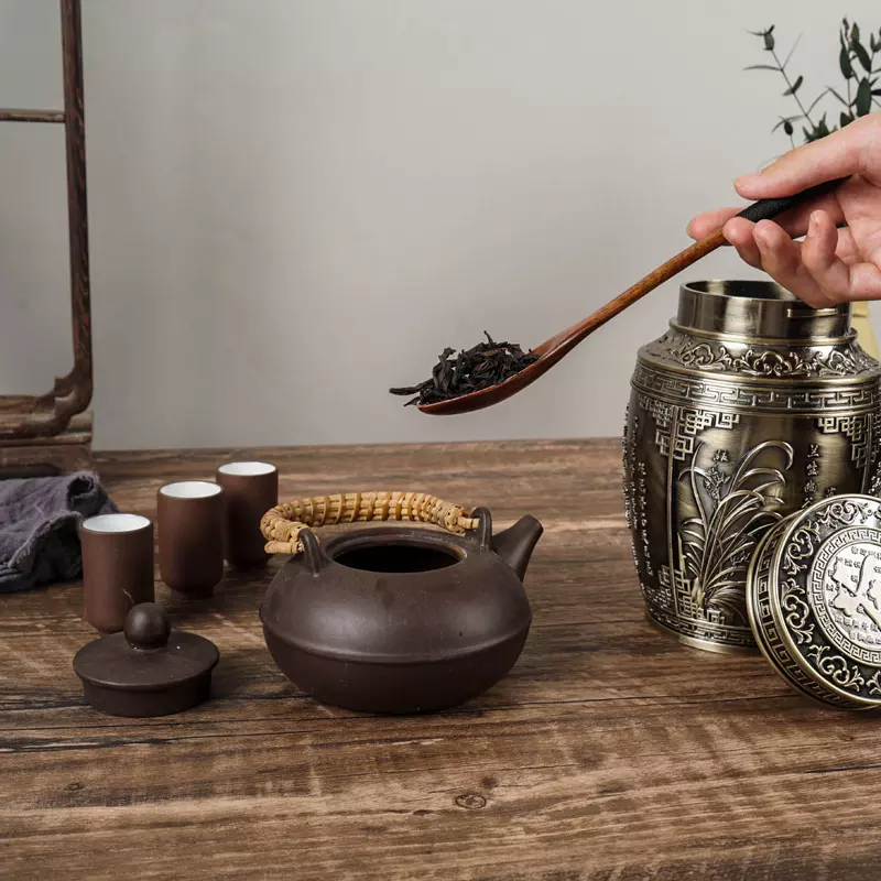 Meilan bamboes chrysanthemum Metal Tea Tin Cans Container Luxury Round Tea Tin for Coffee Shop Decoration - Image 3